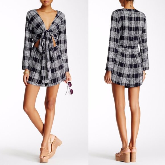 NEW! Lucy Paris Tie-Front Romper Plaid Long sleeve Large Navy & White Lined - Picture 1 of 15